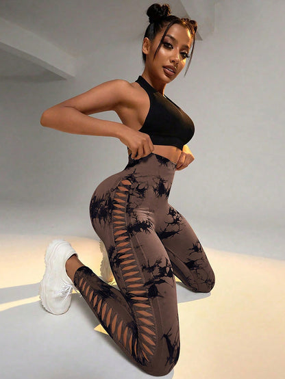 ShatterLuxe Cutout Tie-Dye Leggings – Bullish Booty Lift Edition