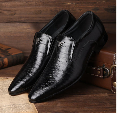 👞 Men’s Crocodile-Print Slip-On Shoes – Square Toe Retro Casual Loafers