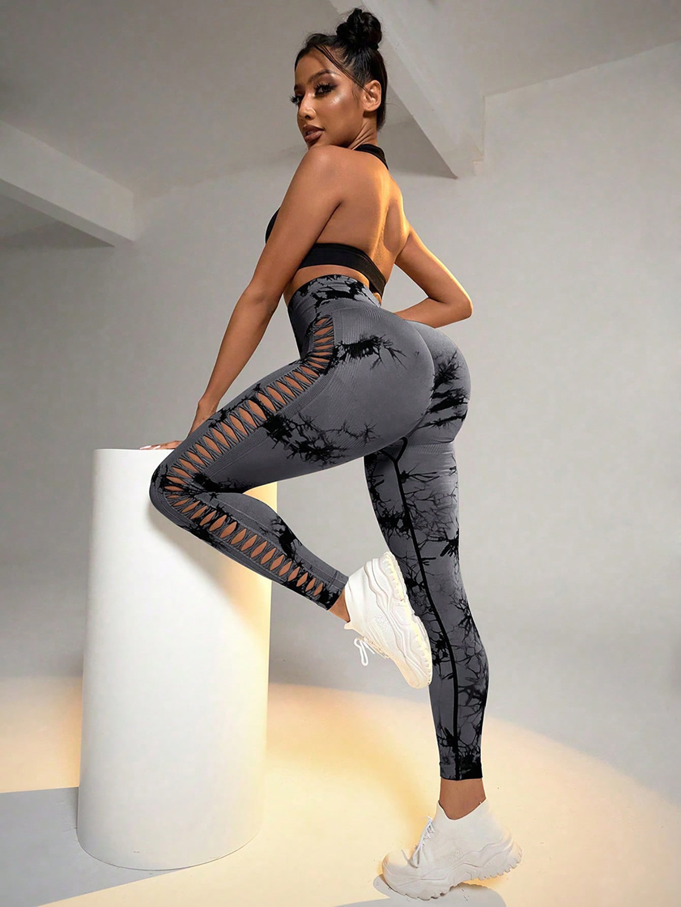 5 Pack Tie-Dye Cutout Booty-Lifting Yoga Leggings – High Waist Tummy Control