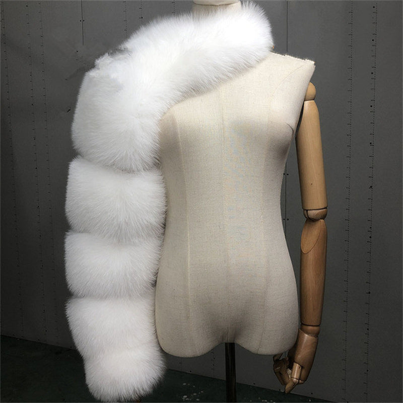 Women’s Luxury Oversized Faux Fur Shoulder Wrap – Plush Winter Fashion Stole, Bold Statement Shawl for Elegant Outfits