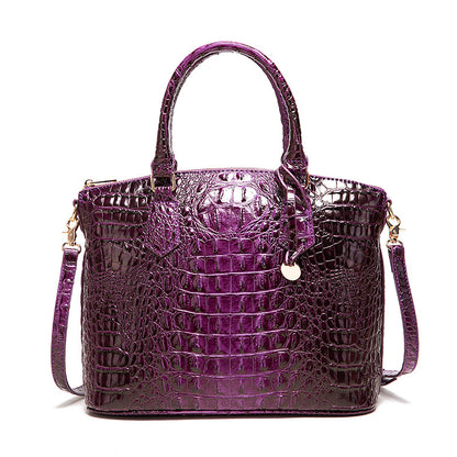 👜 Bold Luxe: Crocodile-Embossed Gradient Handbag with Convertible Strap