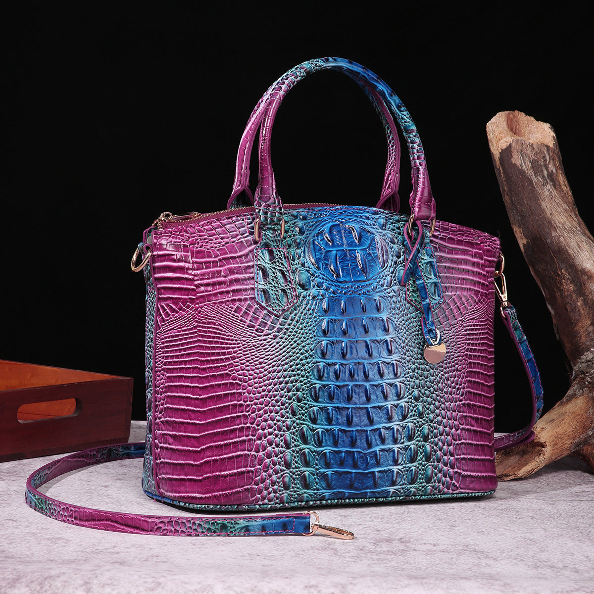 👜 Bold Luxe: Crocodile-Embossed Gradient Handbag with Convertible Strap