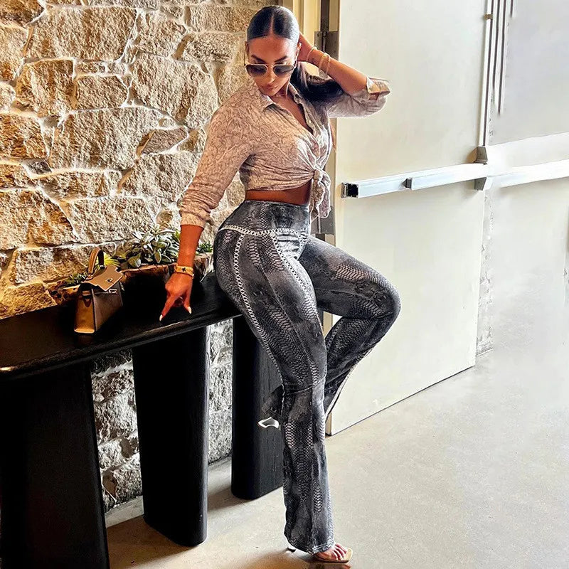 Women's Snake Print Wide-Leg Trousers – High-Fashion Loose Fit Statement Pants