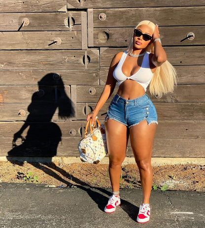 Curve Appeal High-Waist Denim Shorts – Button Detail & Street Fit