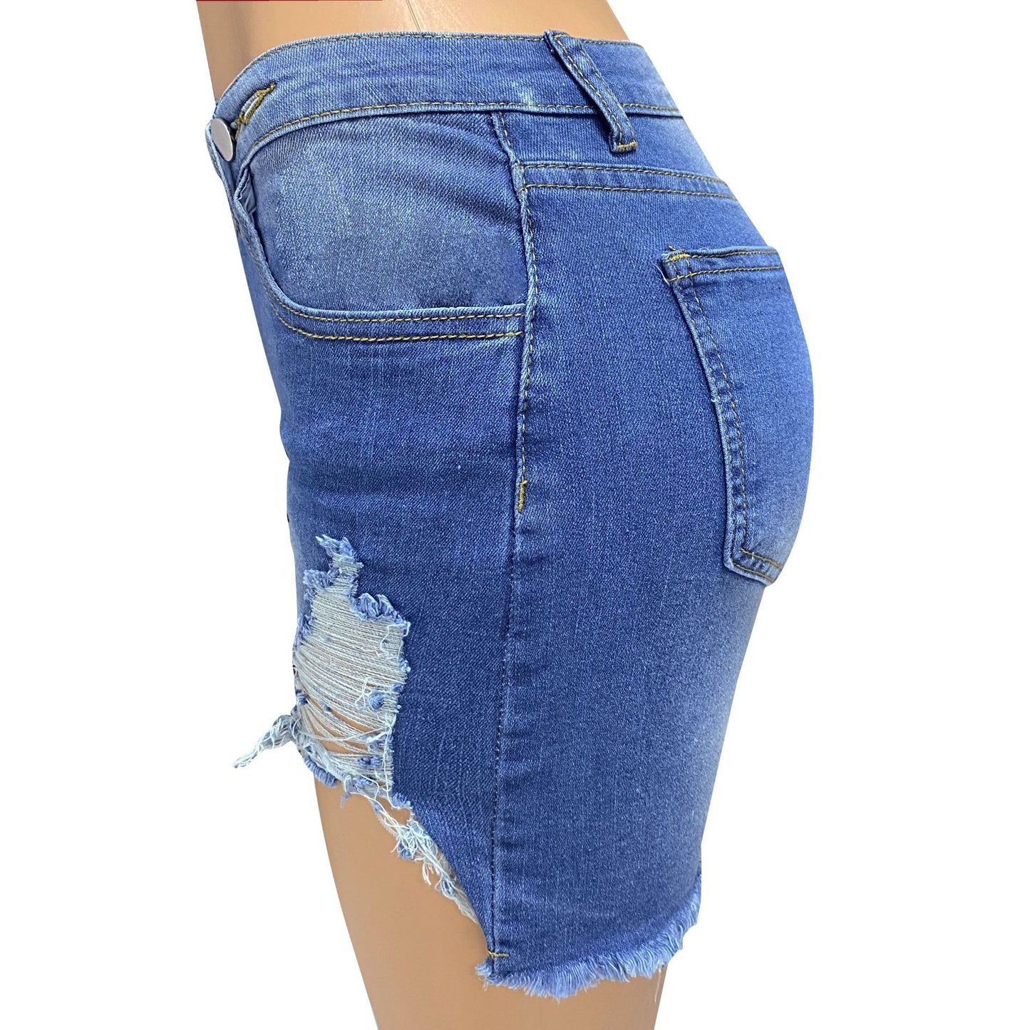 Chic Curve High-Waisted Distressed Denim Shorts – Light Wash Frayed Hem
