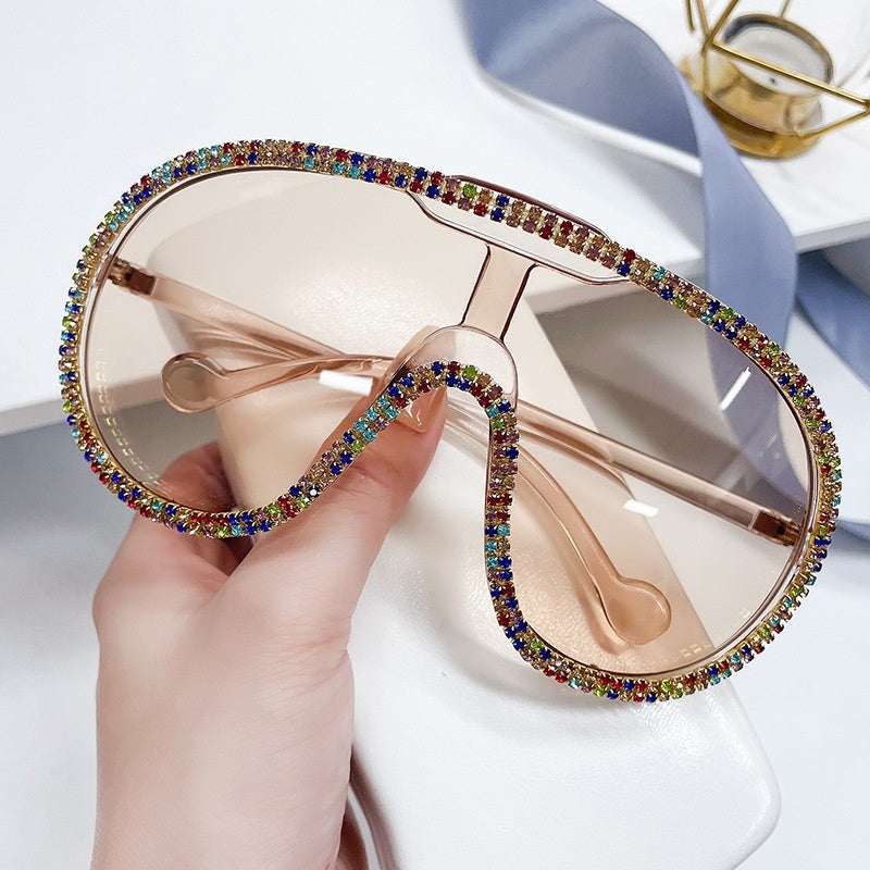 😎 GlamShield Diamond-Studded UV400 Sunglasses – Luxe Outdoor Eyewear