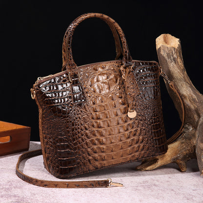 👜 Bold Luxe: Crocodile-Embossed Gradient Handbag with Convertible Strap