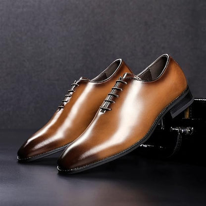 👞 Men’s Hand-Polished Leather Business Shoes – Formal Lace-Up Dress Shoe